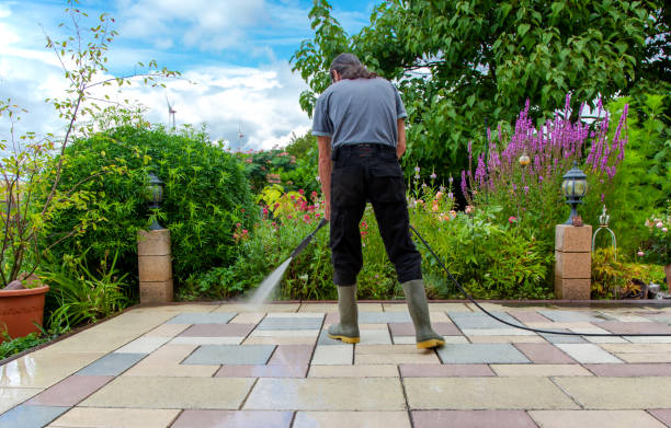 Best Pool Deck Cleaning  in Leonia, NJ